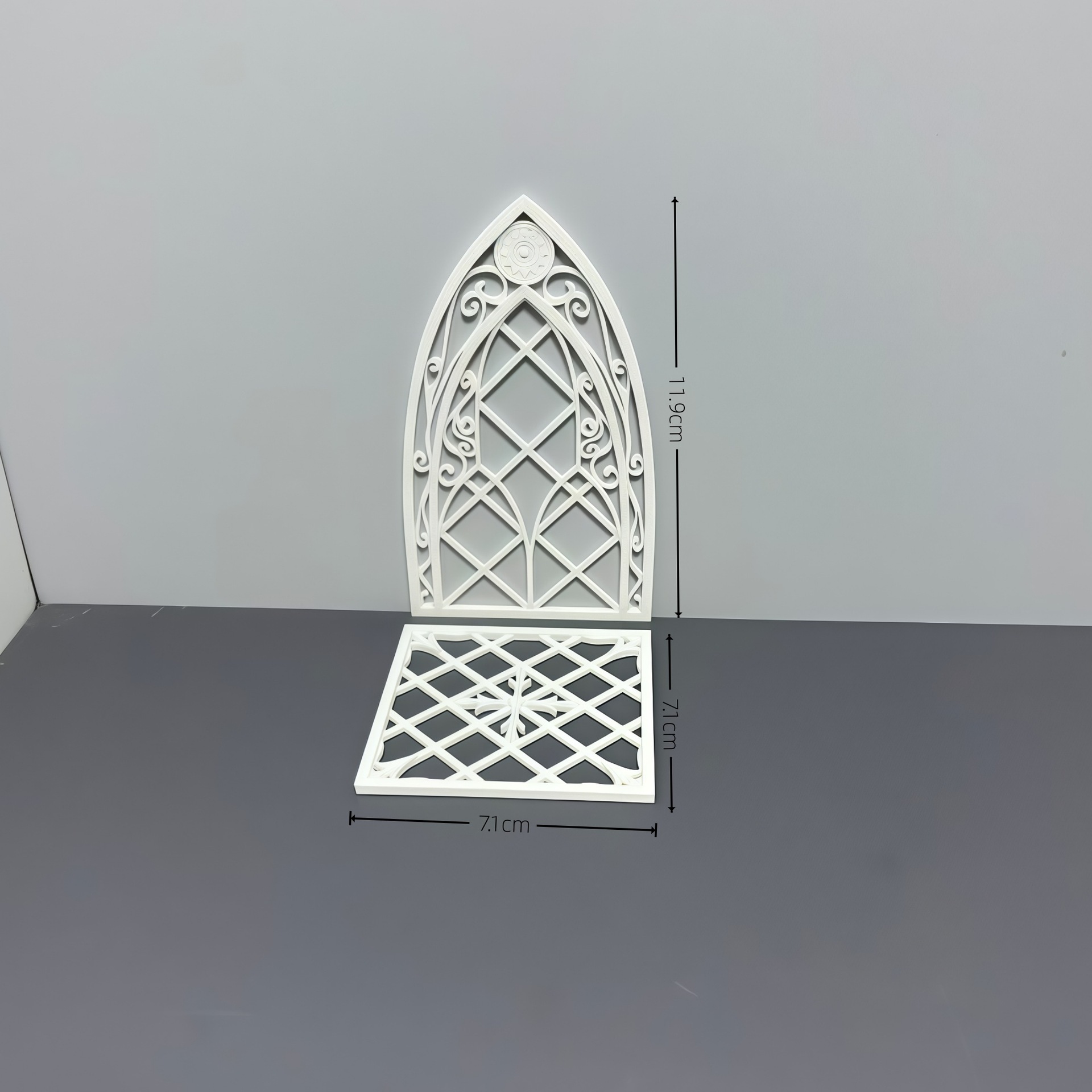 1:12 Scale Gothic Arched Door  – Photography Aesthetic Bewertung und Preis